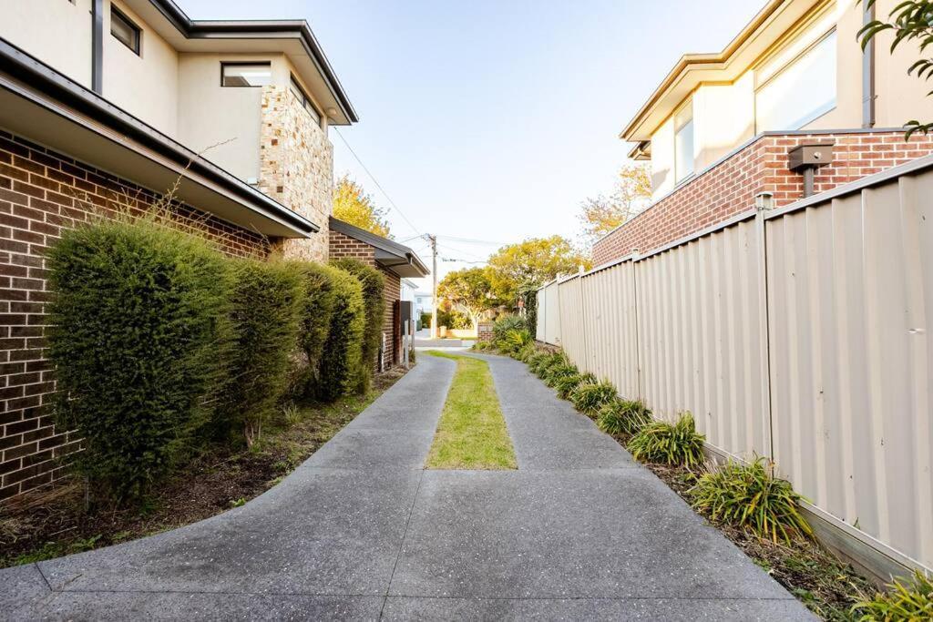 Peaceful And Spacious Modern Chadstone Home Carnegie Luaran gambar